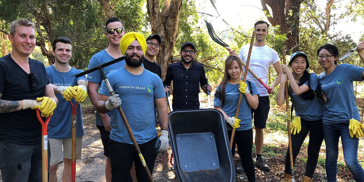 Volunteers working in parklands